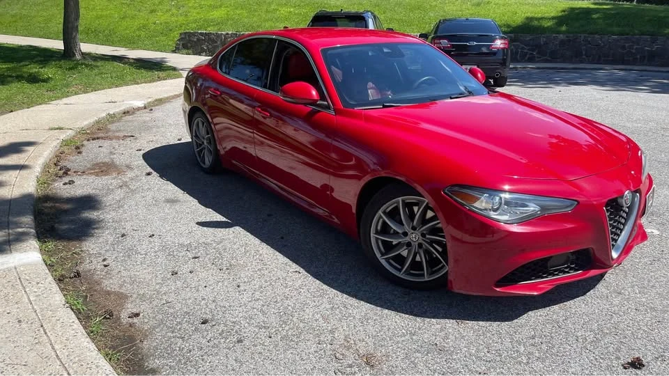 2017 Alfa Romeo Giulia - Image 5 of 16