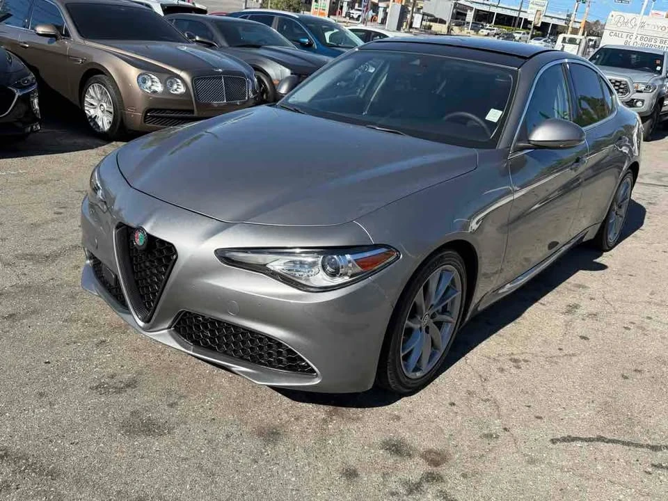 2017 Alfa Romeo Giulia - Image 3 of 20