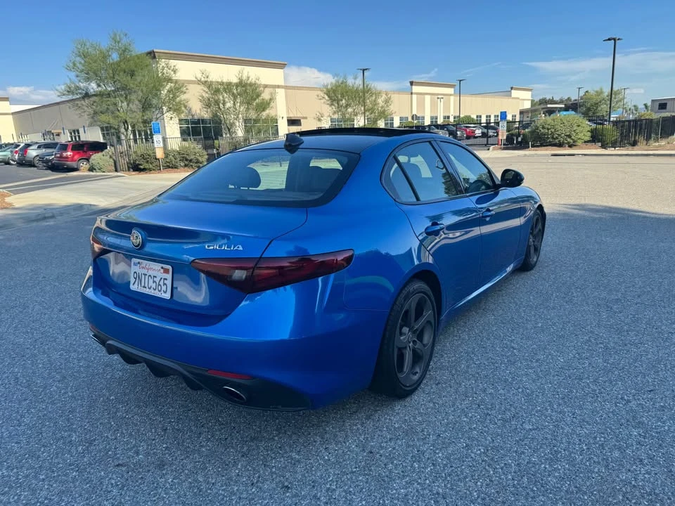 2017 Alfa Romeo Giulia - Image 4 of 19