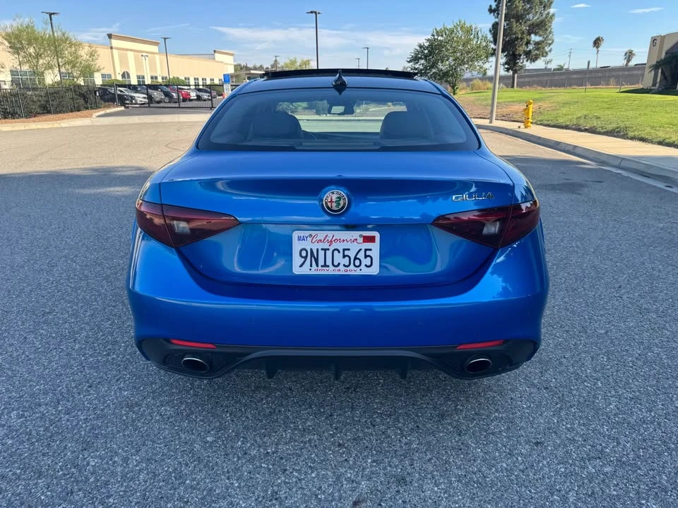 2017 Alfa Romeo Giulia - Image 6 of 19