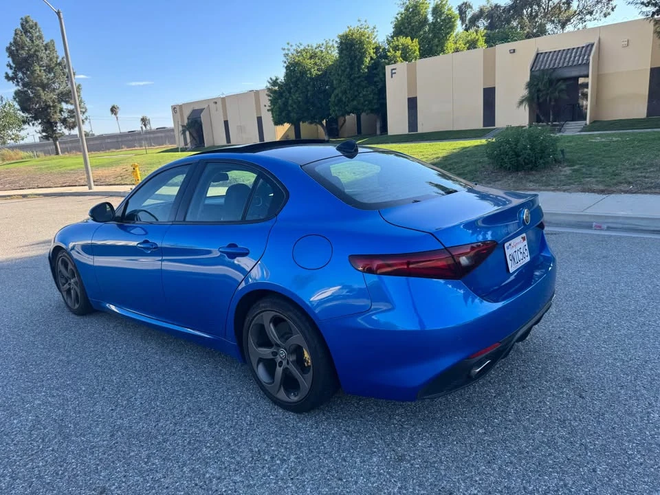 2017 Alfa Romeo Giulia - Image 8 of 19