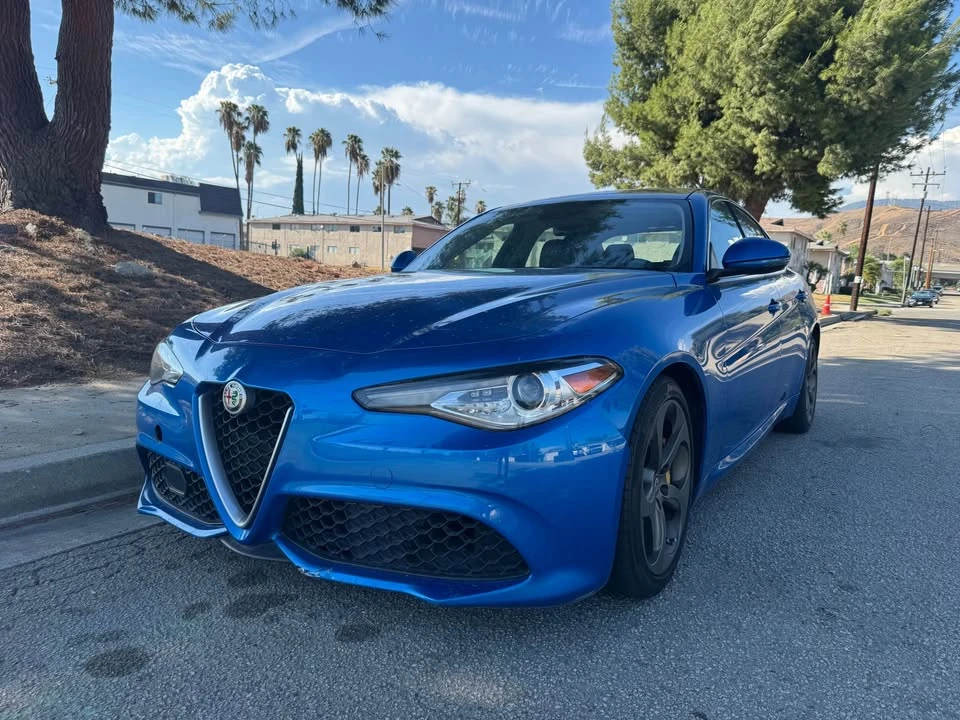 2017 Alfa Romeo Giulia - Image 13 of 19