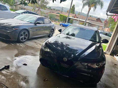 2017 Alfa Romeo Giulia Giulia