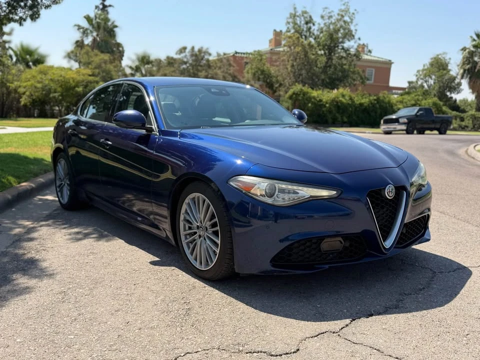 2017 Alfa Romeo Giulia - Image 2 of 20