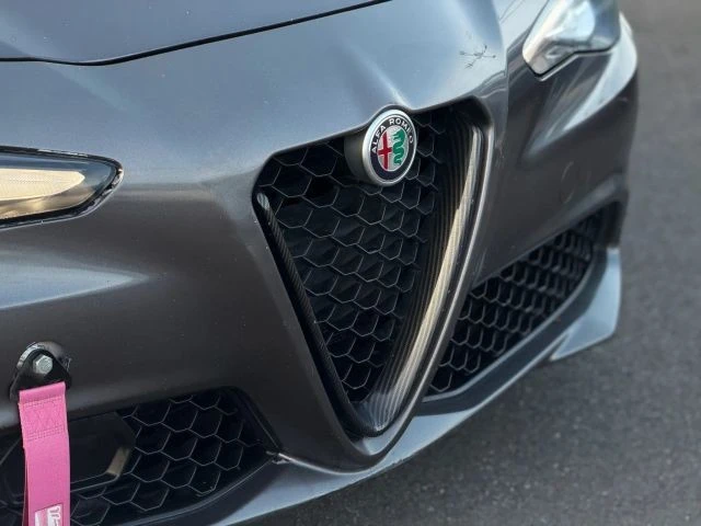 2017 Alfa Romeo Giulia - Image 4 of 21