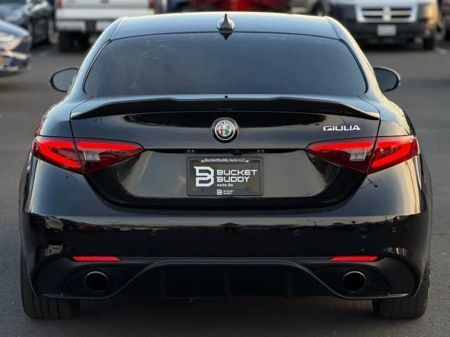2017 Alfa Romeo Giulia - Image 8 of 12
