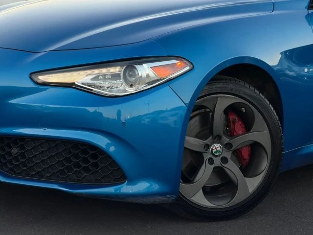 2017 Alfa Romeo Giulia - Image 2 of 24