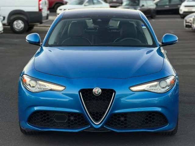 2017 Alfa Romeo Giulia - Image 5 of 24