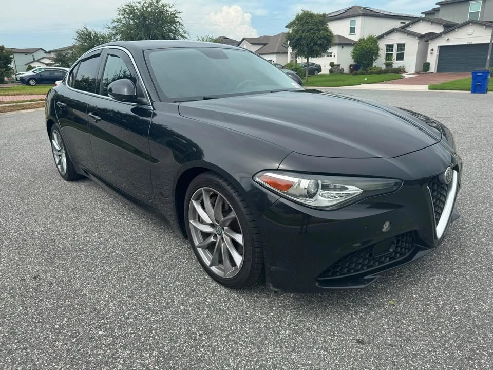 2017 Alfa Romeo Giulia - Image 2 of 9