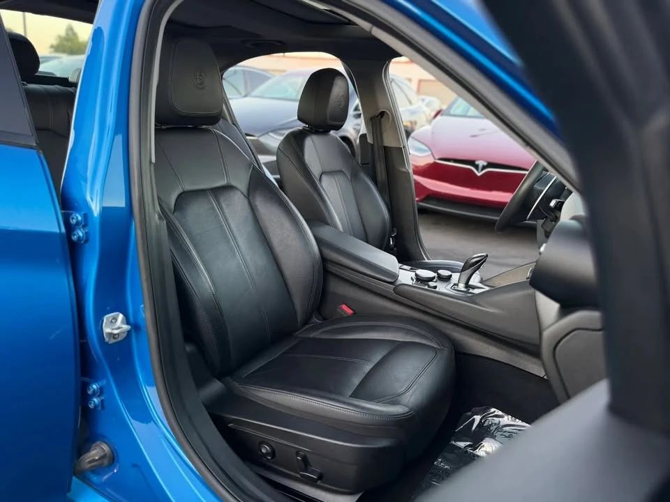 2017 Alfa Romeo Giulia - Image 10 of 20
