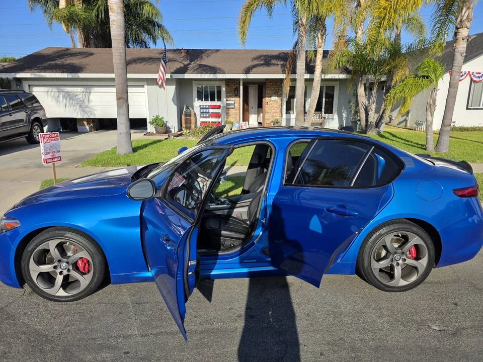 2017 Alfa Romeo Giulia - Image 12 of 24