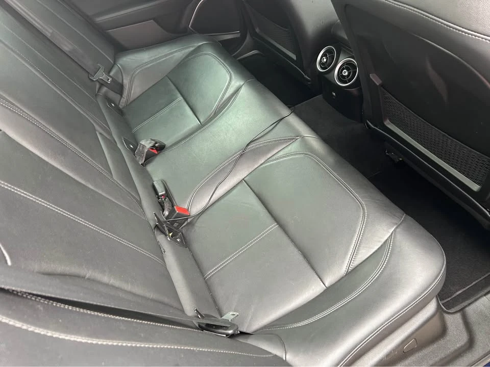 2017 Alfa Romeo Giulia - Image 4 of 13