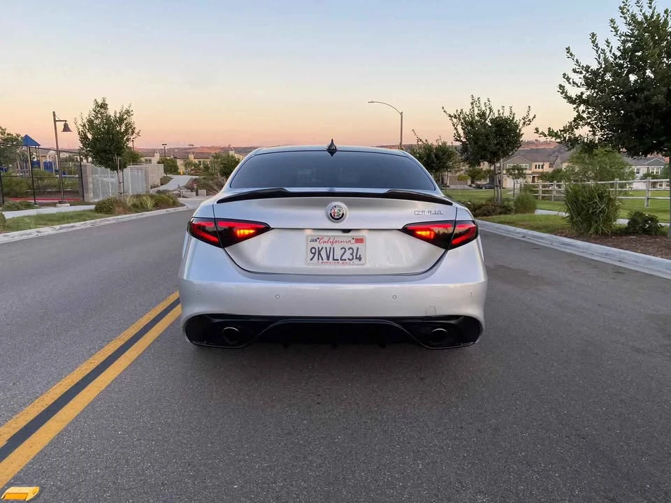 2017 Alfa Romeo Giulia - Image 10 of 11