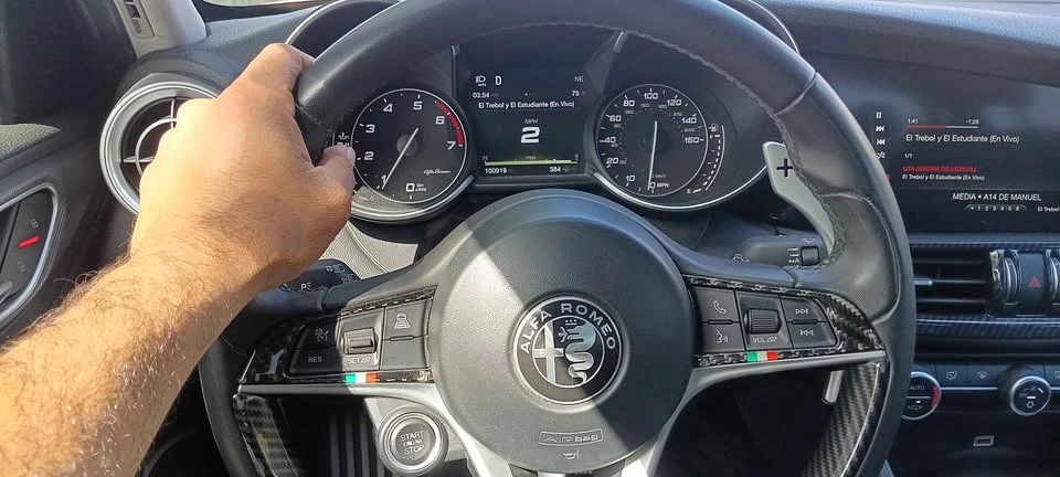 2017 Alfa Romeo Giulia - Image 11 of 11