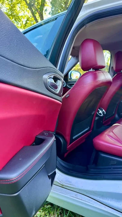 2017 Alfa Romeo Giulia - Image 6 of 10