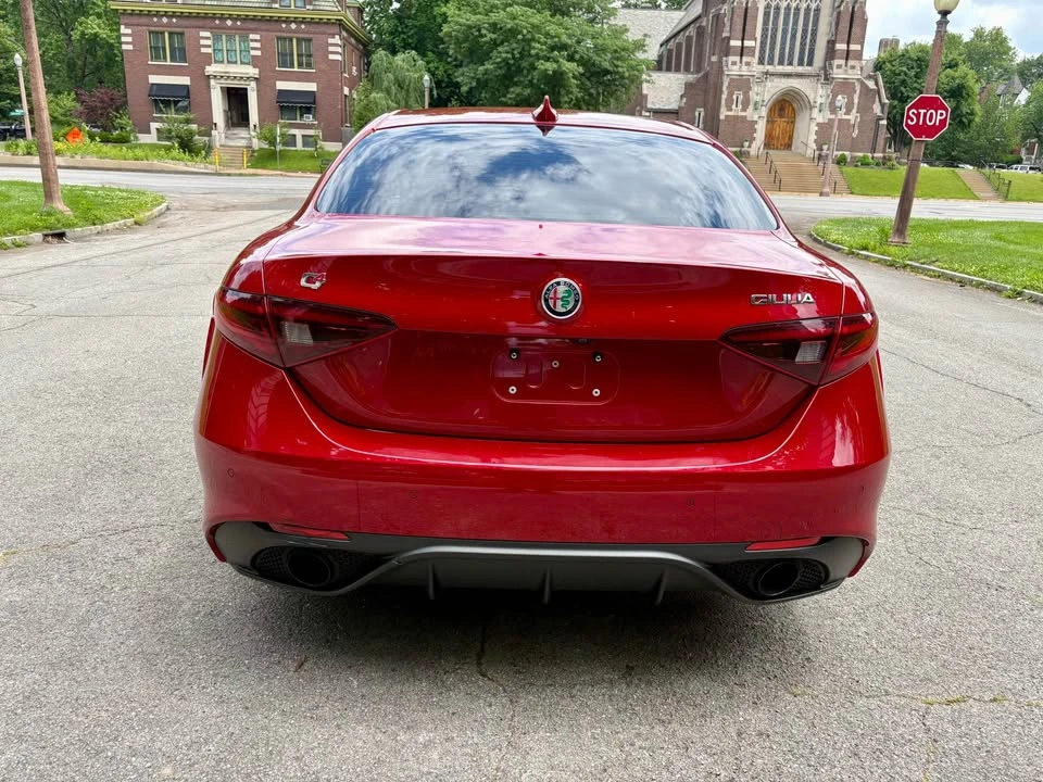 2017 Alfa Romeo Giulia - Image 3 of 9