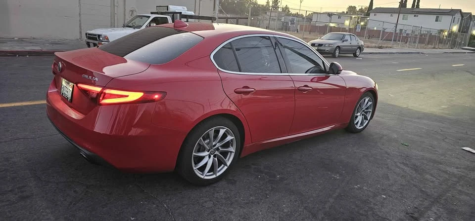 2017 Alfa Romeo Giulia - Image 8 of 14