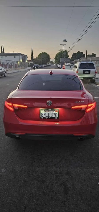 2017 Alfa Romeo Giulia - Image 7 of 14