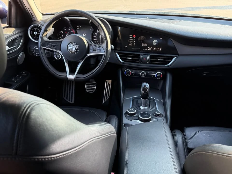 2017 Alfa Romeo Giulia - Image 9 of 15
