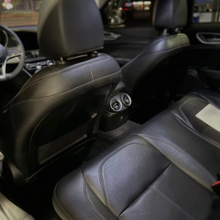 2017 Alfa Romeo Giulia - Image 8 of 9