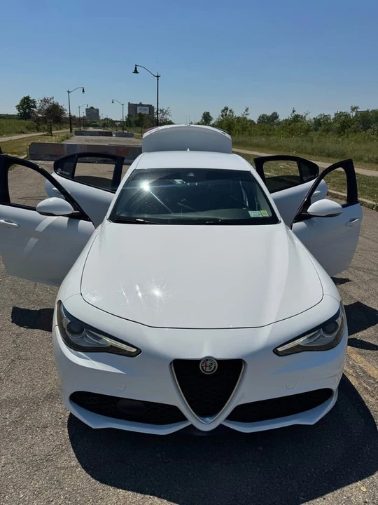 2017 Alfa Romeo Giulia - Image 3 of 10