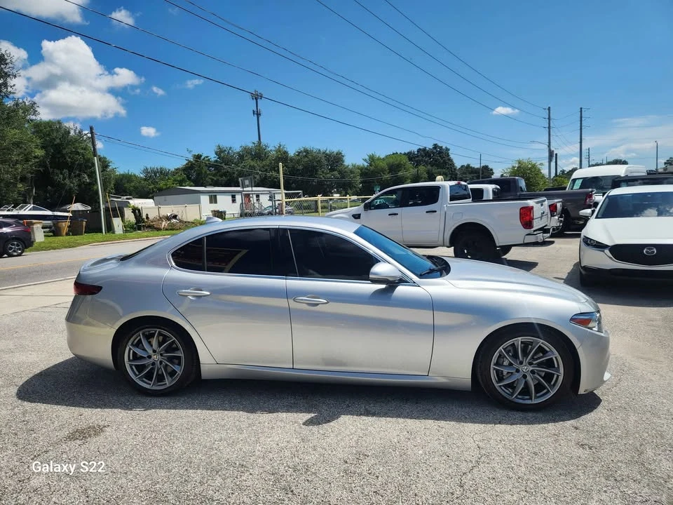 2017 Alfa Romeo Giulia - Image 4 of 20