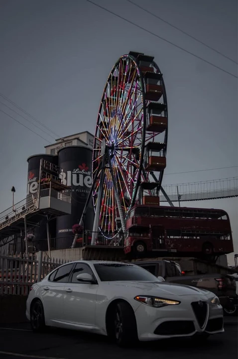 2017 Alfa Romeo Giulia - Image 2 of 9