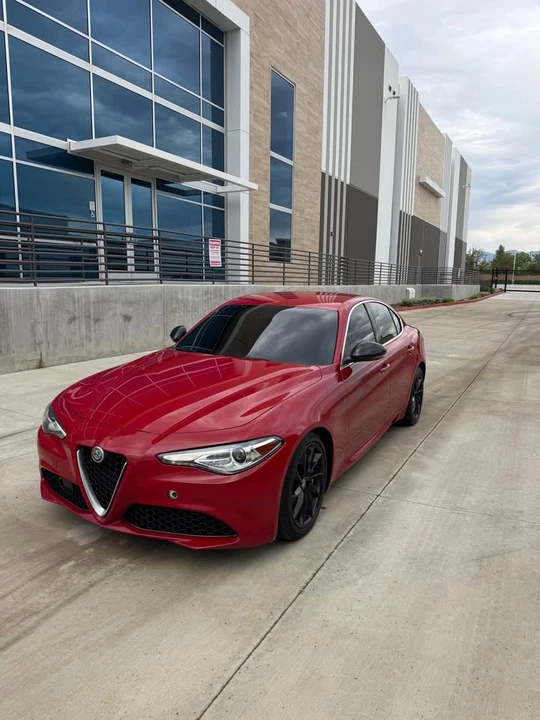 2017 Alfa Romeo Giulia - Image 4 of 7
