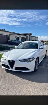 2017 Alfa Romeo Giulia Giulia
