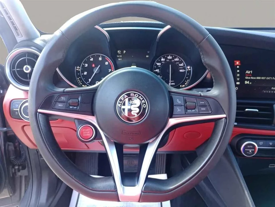 2017 Alfa Romeo Giulia - Image 3 of 20