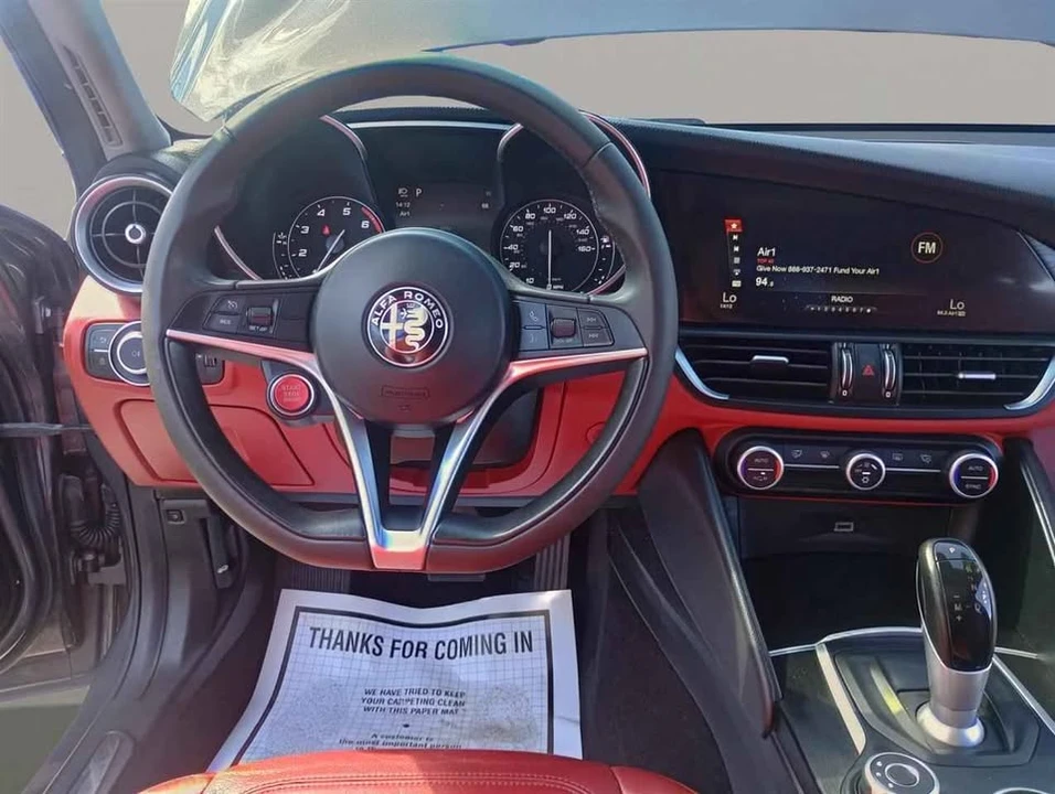 2017 Alfa Romeo Giulia - Image 11 of 20