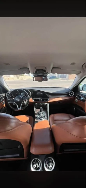 2017 Alfa Romeo Giulia - Image 8 of 8