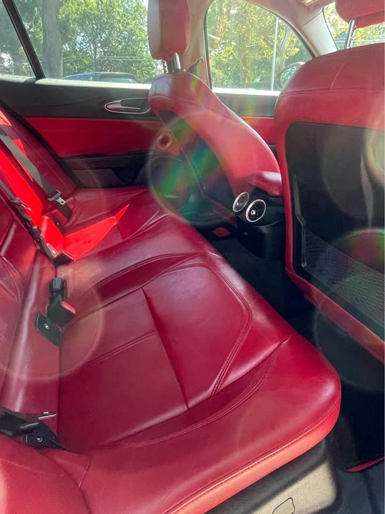 2017 Alfa Romeo Giulia - Image 14 of 15