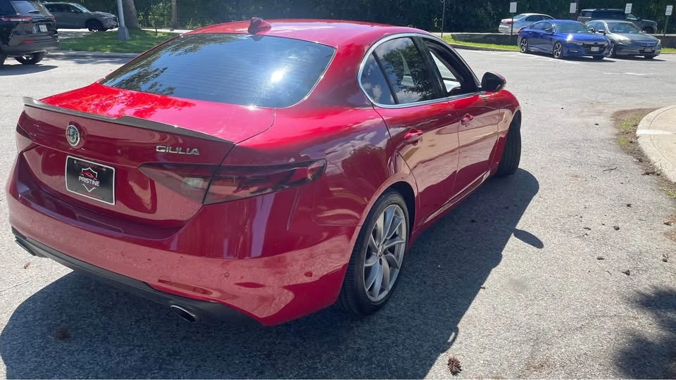 2017 Alfa Romeo Giulia - Image 6 of 15
