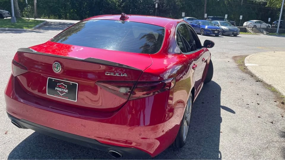 2017 Alfa Romeo Giulia - Image 5 of 15