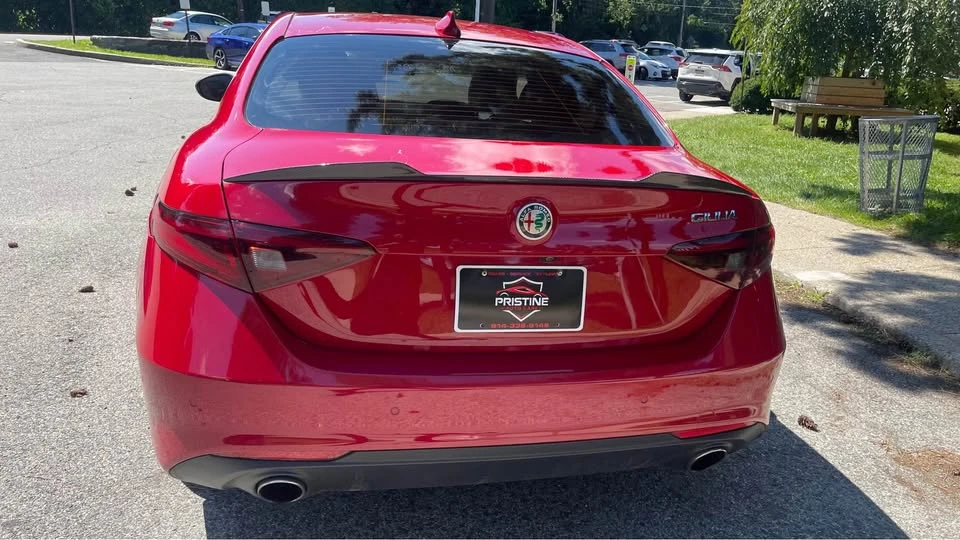 2017 Alfa Romeo Giulia - Image 8 of 15