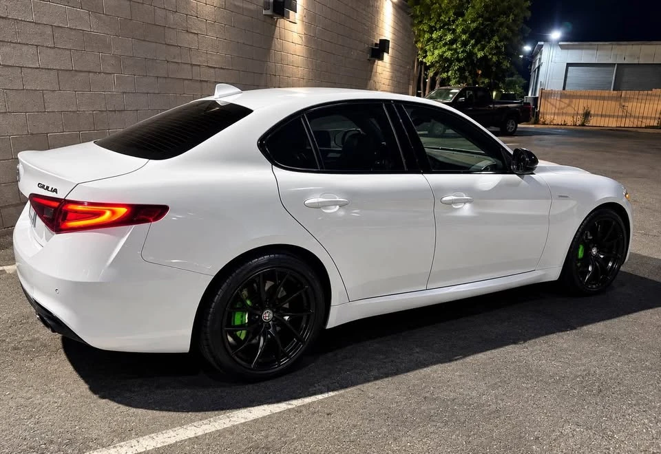 2017 Alfa Romeo Giulia - Image 3 of 9