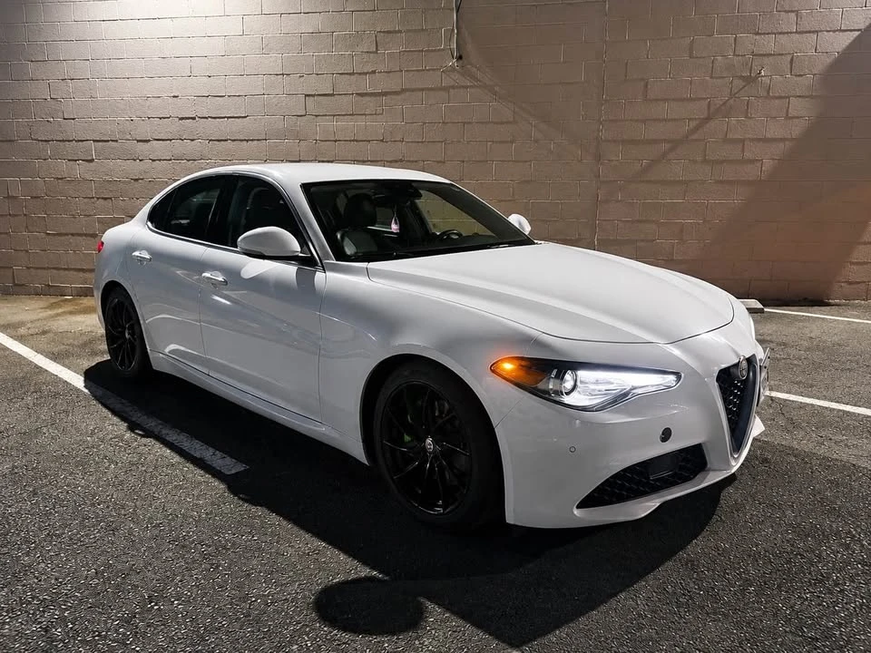 2017 Alfa Romeo Giulia - Image 2 of 9