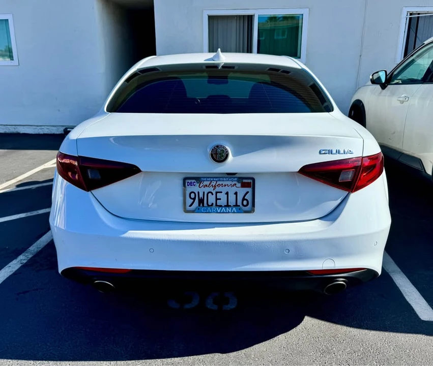 2017 Alfa Romeo Giulia - Image 6 of 9