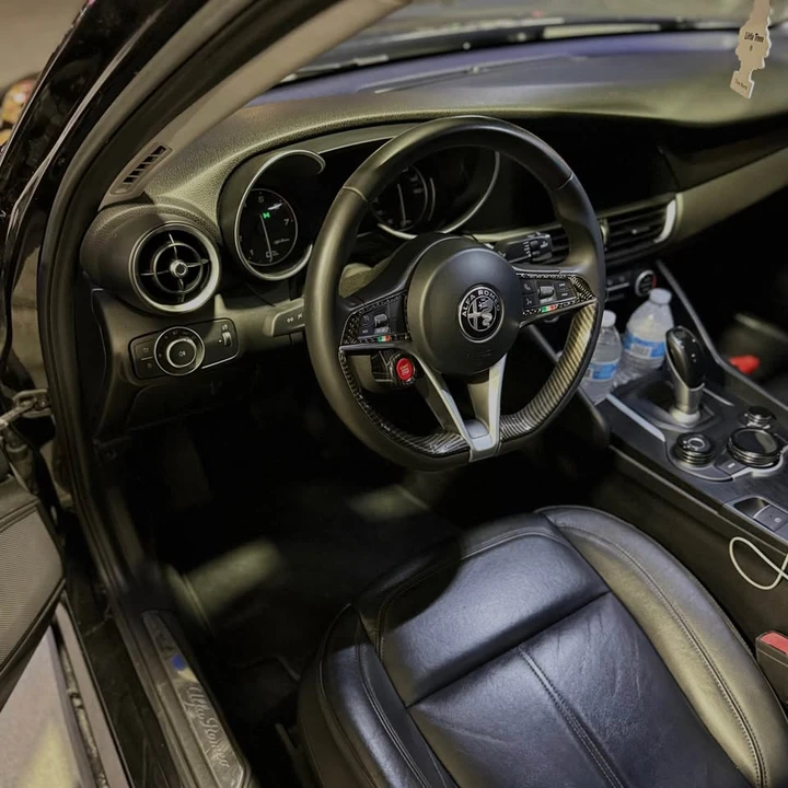 2017 Alfa Romeo Giulia - Image 7 of 13