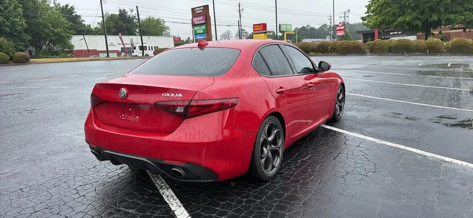 2017 Alfa Romeo Giulia - Image 4 of 14