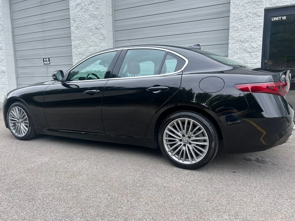 2017 Alfa Romeo Giulia - Image 4 of 20