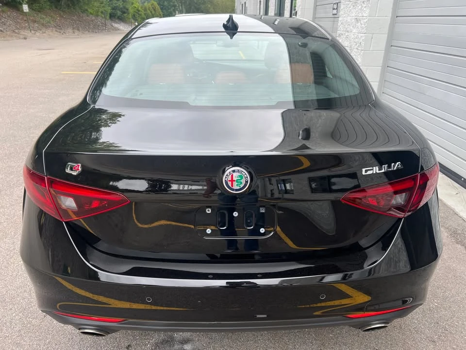 2017 Alfa Romeo Giulia - Image 6 of 20