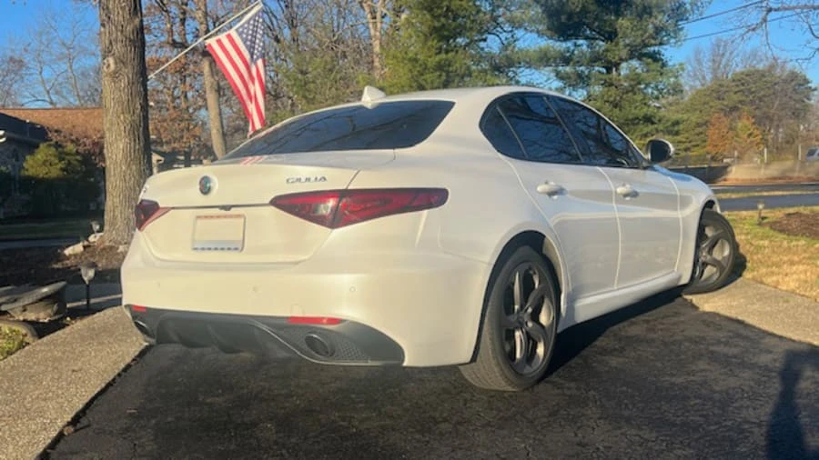 2017 Alfa Romeo Giulia - Image 3 of 15