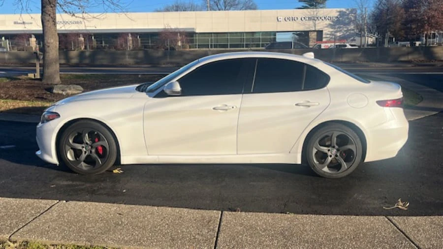 2017 Alfa Romeo Giulia - Image 2 of 15