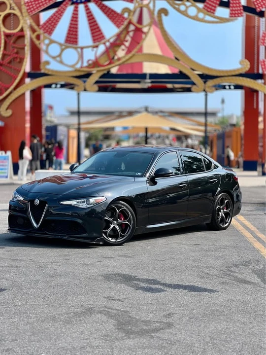 2017 Alfa Romeo Giulia - Image 4 of 20