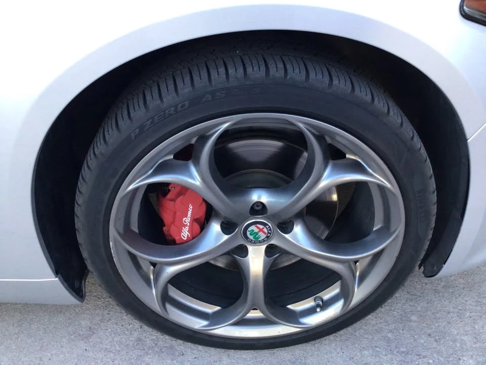 2017 Alfa Romeo Giulia - Image 10 of 13