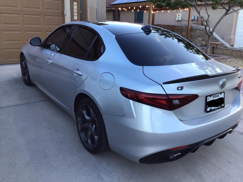 2017 Alfa Romeo Giulia - Image 5 of 13