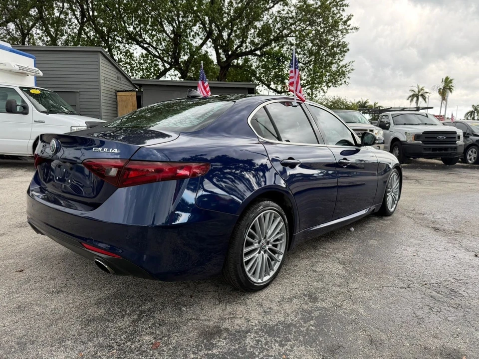 2017 Alfa Romeo Giulia - Image 3 of 6