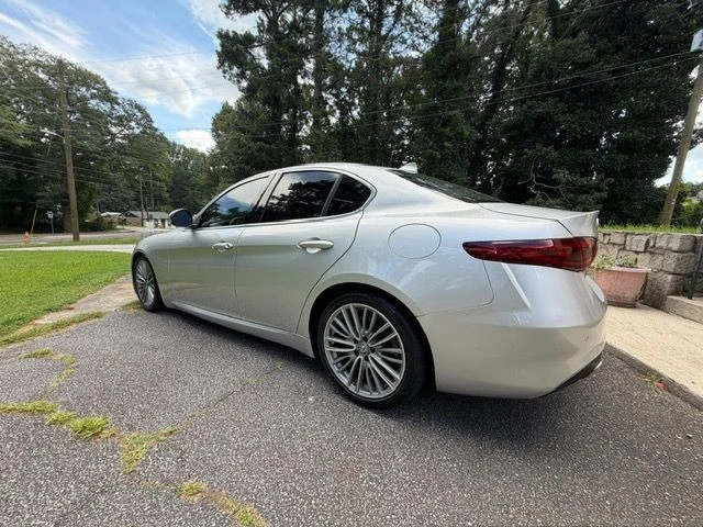 2017 Alfa Romeo Giulia - Image 6 of 31